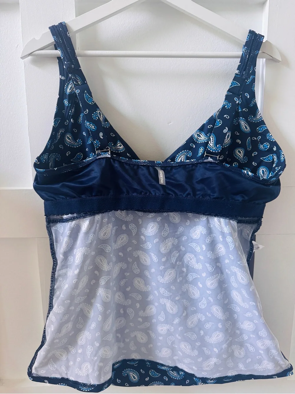 Lands' End Navy and White Swim Tankini Top with Paisley Accents - 14D - Picture 10 of 13